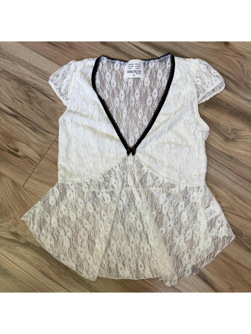 French Pastry Ivory Lace Peplum Top M Cap Sleeve V-Neck Coquette Sheer Y2K